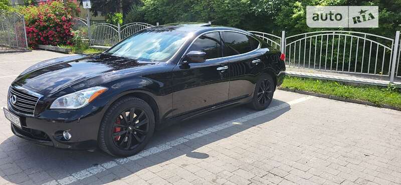 Седан Infiniti M37 2013 в Тернополе