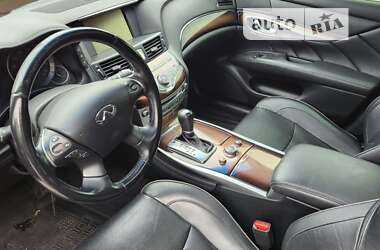 Седан Infiniti M37 2013 в 