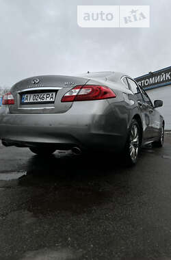 Седан Infiniti M37 2013 в 