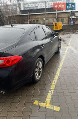 Седан Infiniti M37 2013 в Киеве