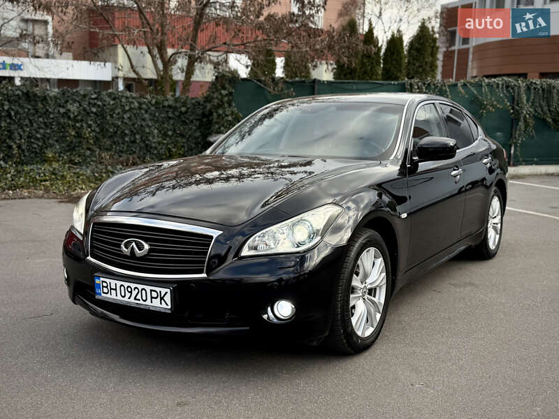 Седан Infiniti M37 2011 в Одесі