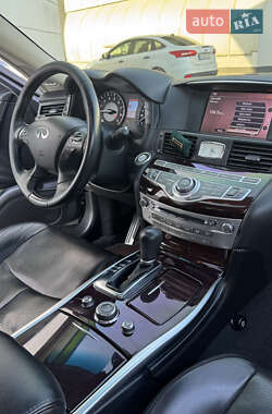 Седан Infiniti M37 2012 в 