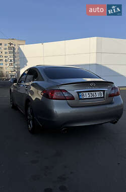 Седан Infiniti M37 2012 в 