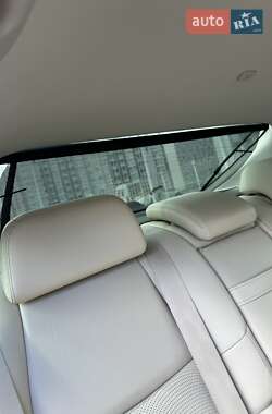 Седан Infiniti M37 2011 в 