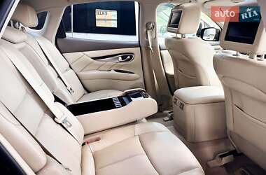 Седан Infiniti M37 2011 в 