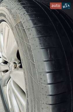 Седан Infiniti M37 2011 в Києві