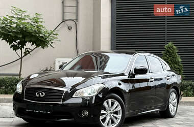 Седан Infiniti M37 2010 в Києві
