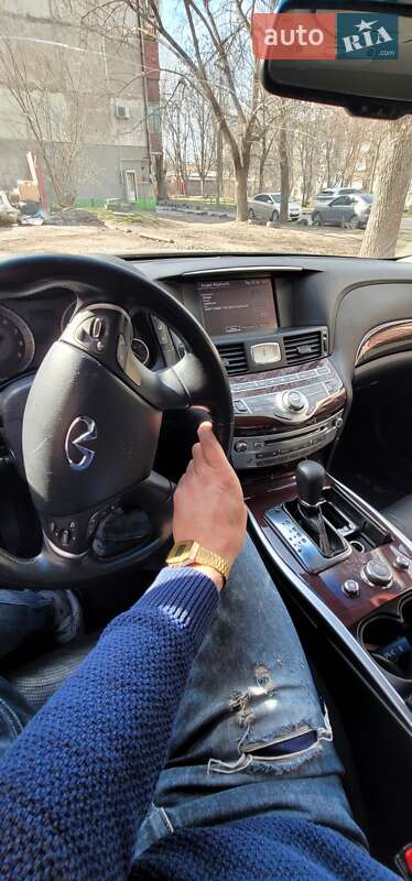 Седан Infiniti M37 2010 в Каменском фото 8 Седан Infiniti M37 2010 в Каменском