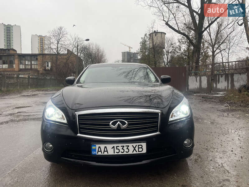 Седан Infiniti M37 2013 в Киеве