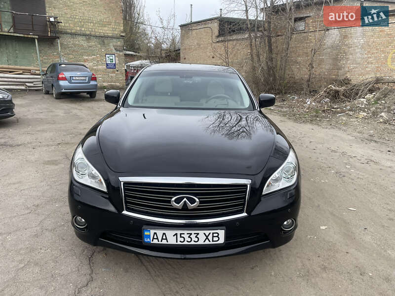 Седан Infiniti M37 2013 в Киеве