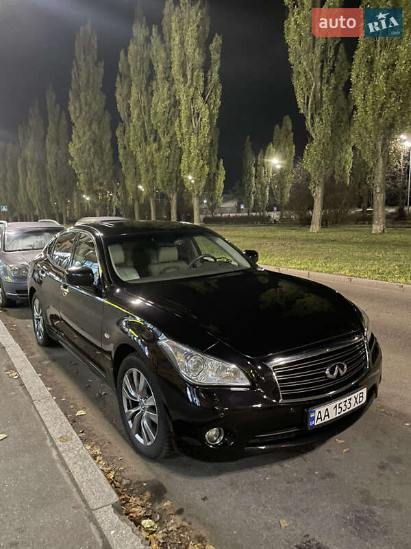 Седан Infiniti M37 2013 в Киеве