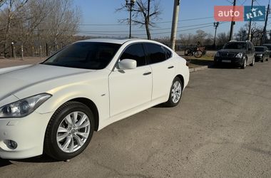 Седан Infiniti M37 2013 в Киеве