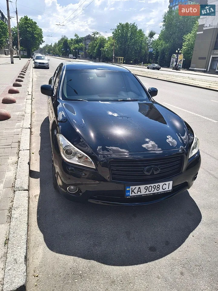 2011 Infiniti M - мініатюра 6