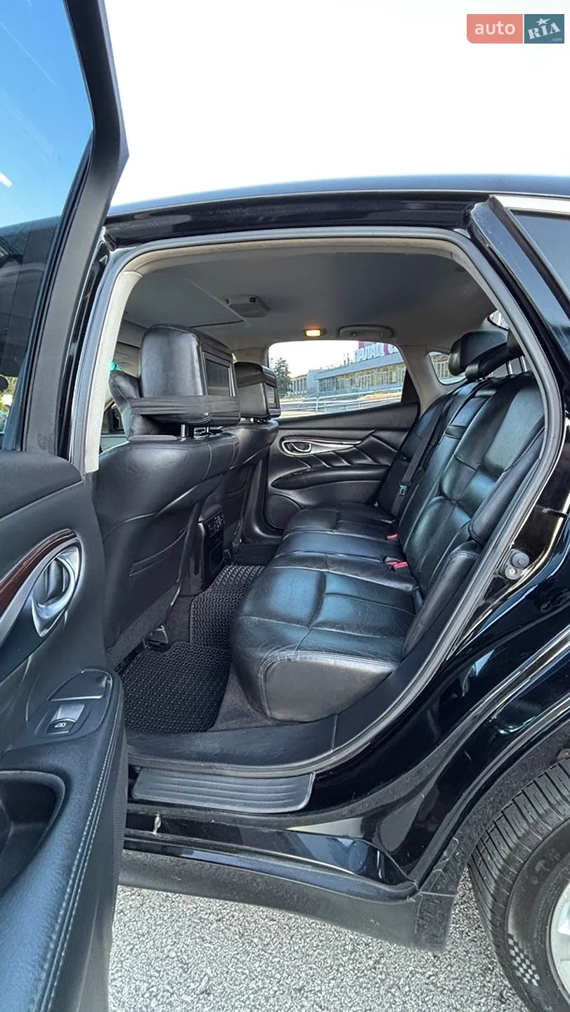 2010 Infiniti M - мініатюра 10
