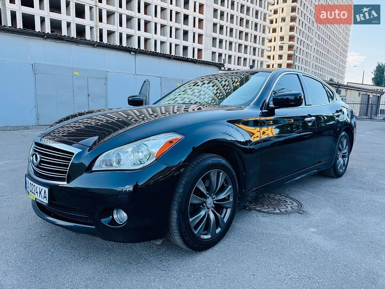 2011 Infiniti M - мініатюра 10