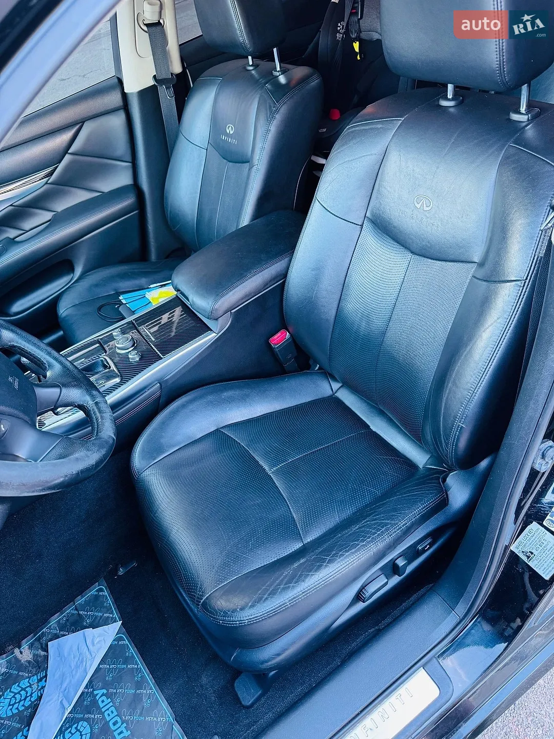 2012 Infiniti M - мініатюра 4