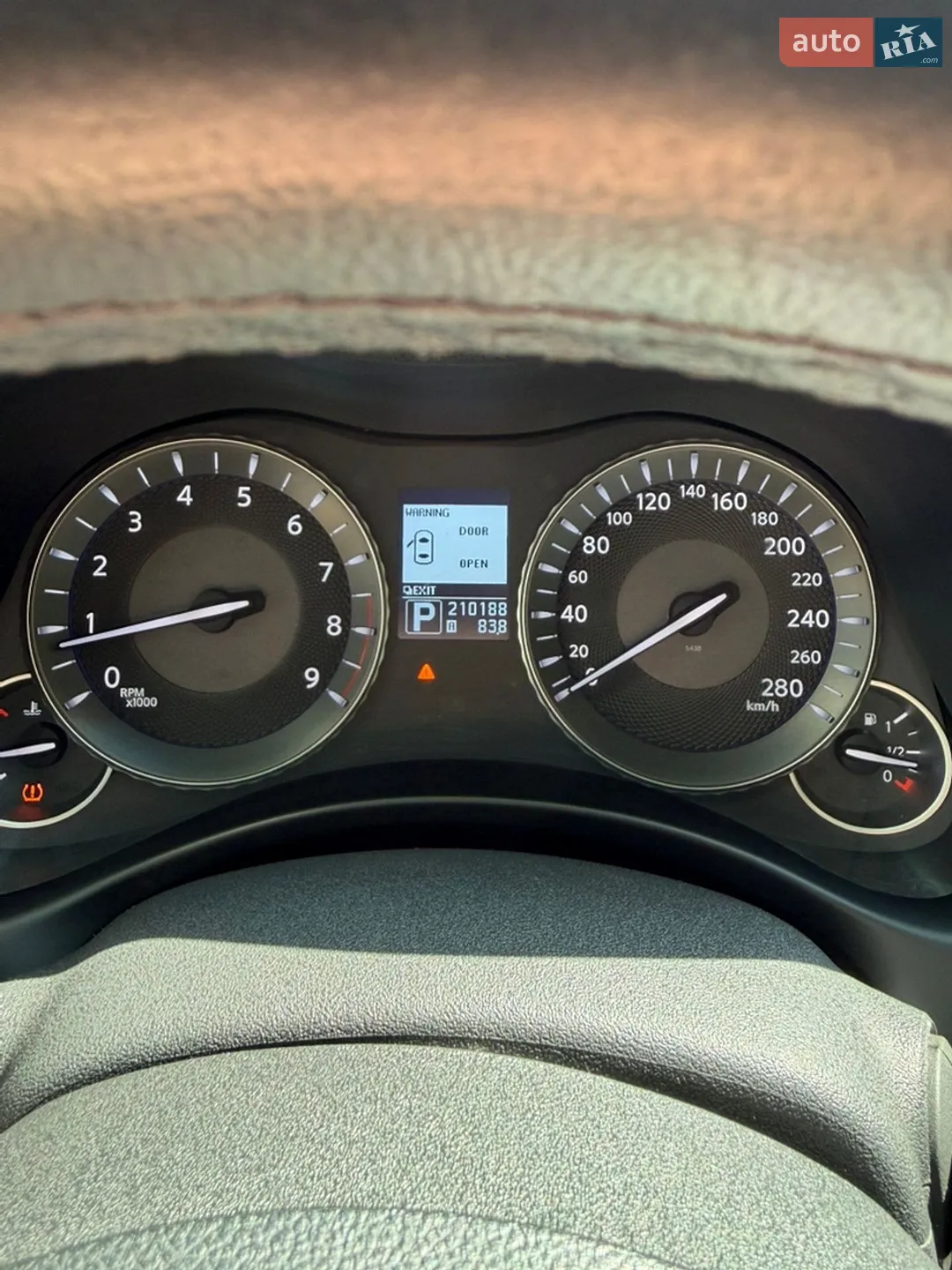 2011 Infiniti M - мініатюра 7