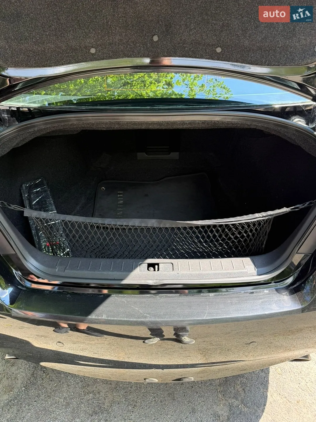2011 Infiniti M - мініатюра 21