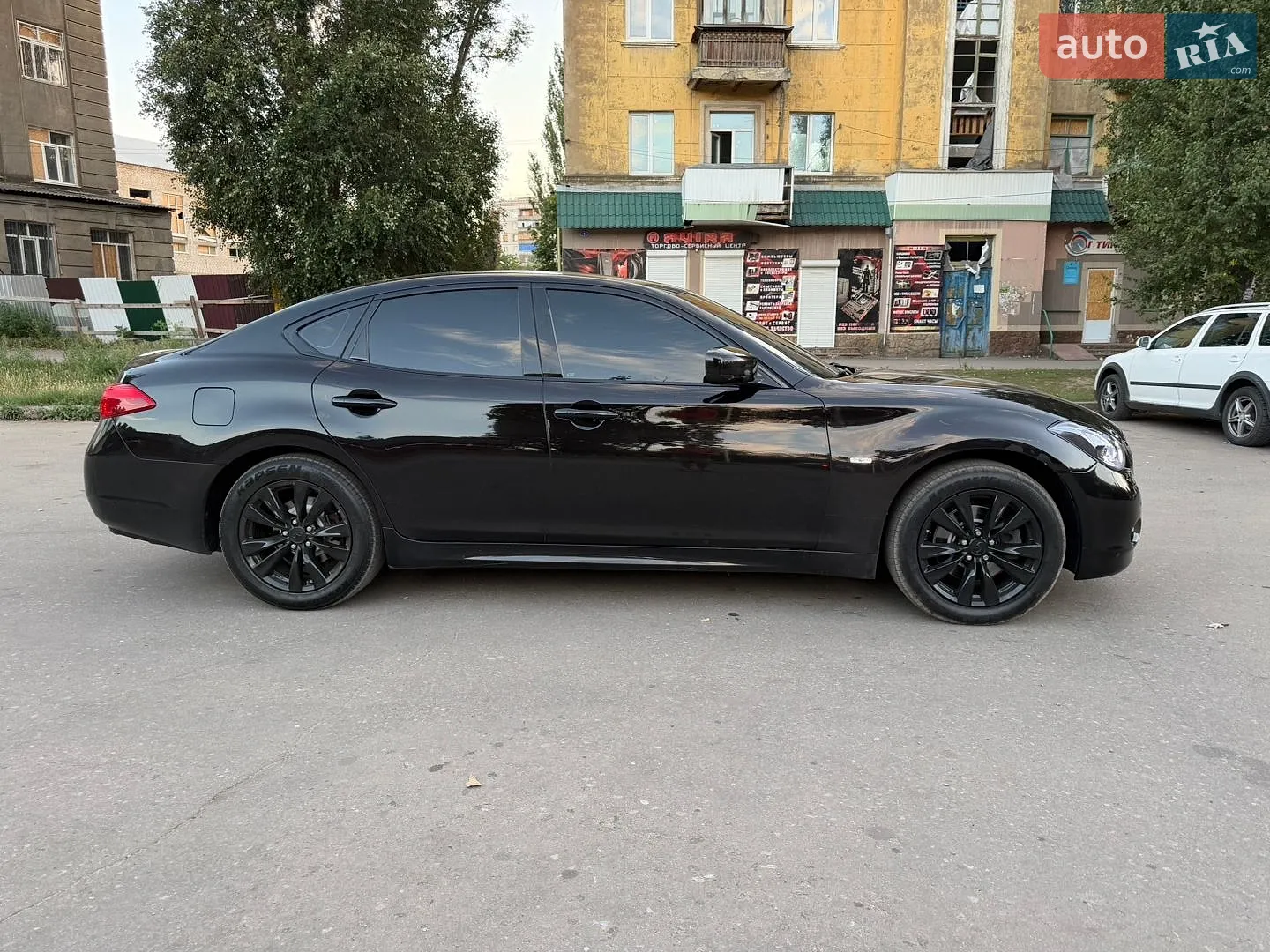 2011 Infiniti M - мініатюра 5