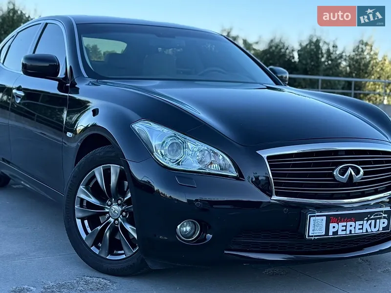 Infiniti M37