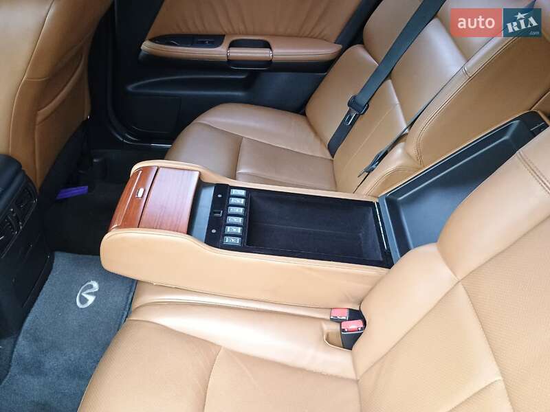 Седан Infiniti M45 2007 в Киеве