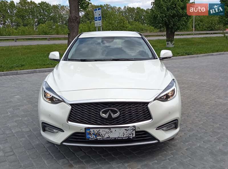 Хетчбек Infiniti Q30 2016 в Вінниці фото 3 Хетчбек Infiniti Q30 2016 в Вінниці