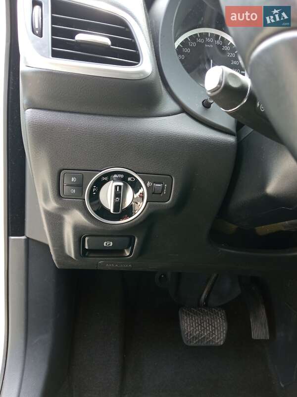 Хетчбек Infiniti Q30 2016 в Вінниці фото 11 Хетчбек Infiniti Q30 2016 в Вінниці