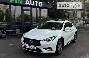 Хэтчбек Infiniti Q30 2017 в Киеве