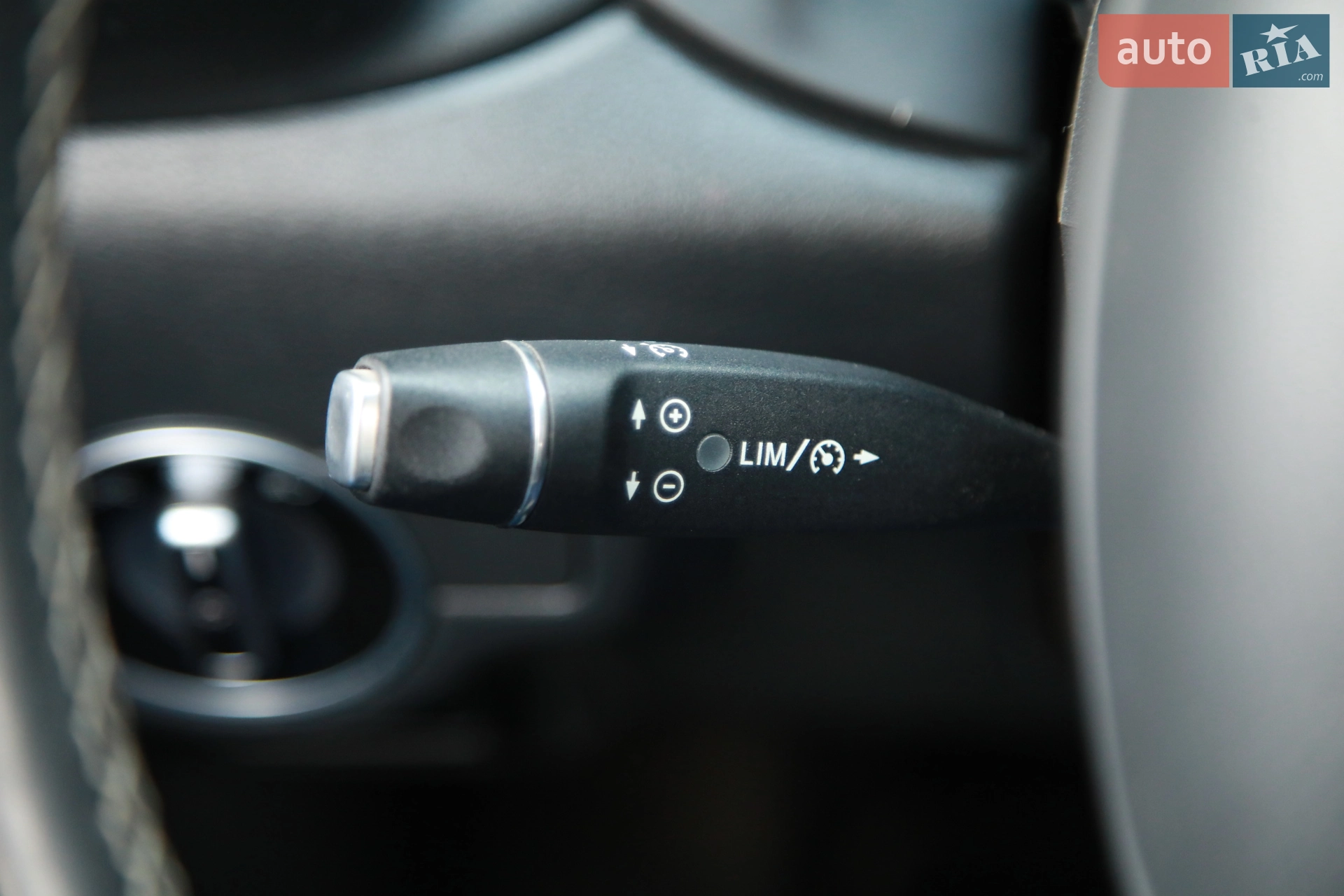2016 Infiniti Q30 - мініатюра 18
