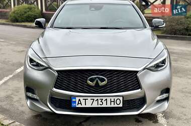 Хэтчбек Infiniti Q30 2016 в 