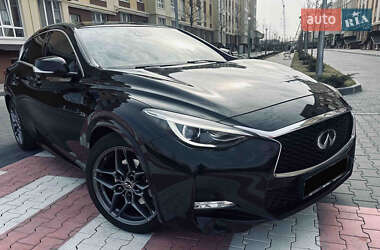 Хэтчбек Infiniti Q30 2016 в Киеве