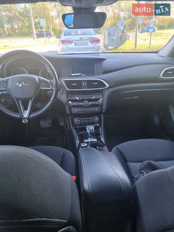 Хэтчбек Infiniti Q30 2017 в Белой Церкви