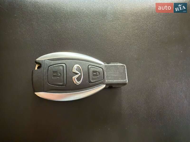 Хэтчбек Infiniti Q30 2017 в Киеве фото 19 Хэтчбек Infiniti Q30 2017 в Киеве