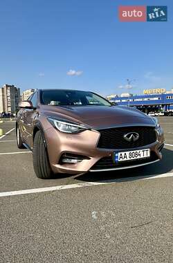 Хэтчбек Infiniti Q30 2017 в Киеве