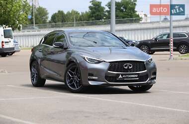Хэтчбек Infiniti Q30 2016 в Киеве
