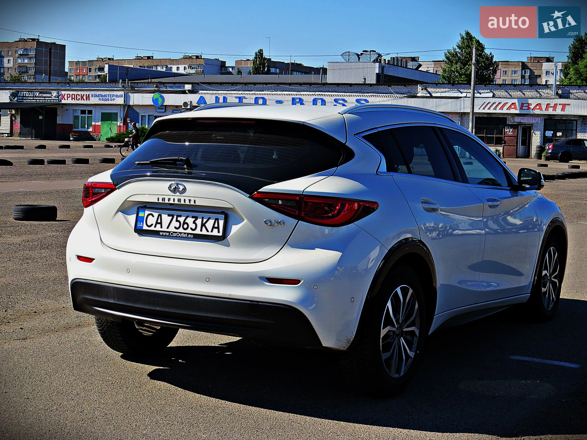 2017 Infiniti Q30 - мініатюра 3
