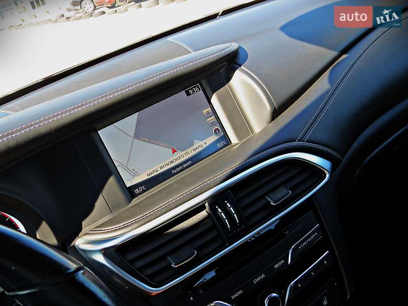 Хэтчбек Infiniti Q30 2017 в Черкассах