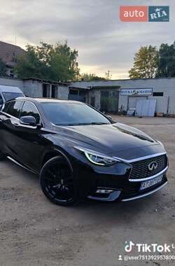 Хэтчбек Infiniti Q30 2016 в Калуше