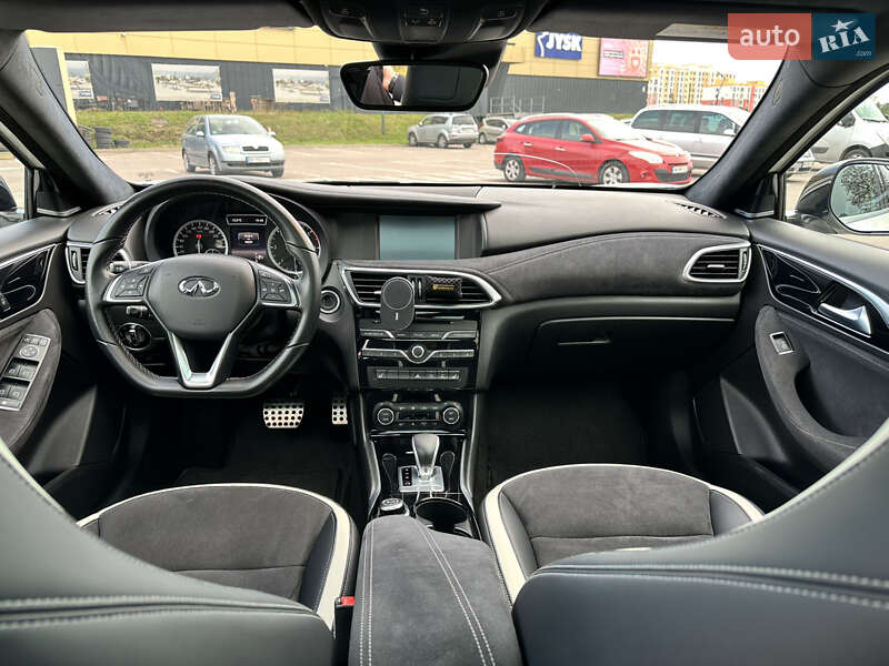 Хэтчбек Infiniti Q30 2016 в Ровно фото 20 Хэтчбек Infiniti Q30 2016 в Ровно