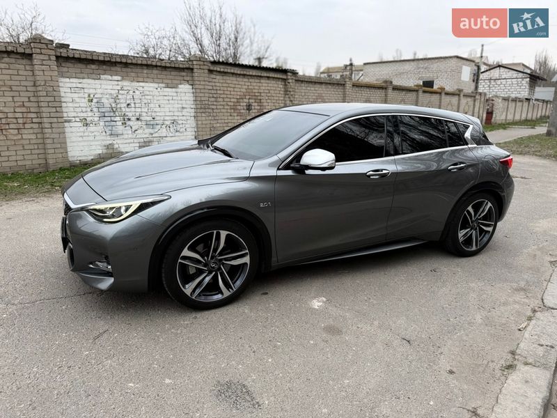 Хэтчбек Infiniti Q30 2017 в Николаеве фото 4 Хэтчбек Infiniti Q30 2017 в Николаеве