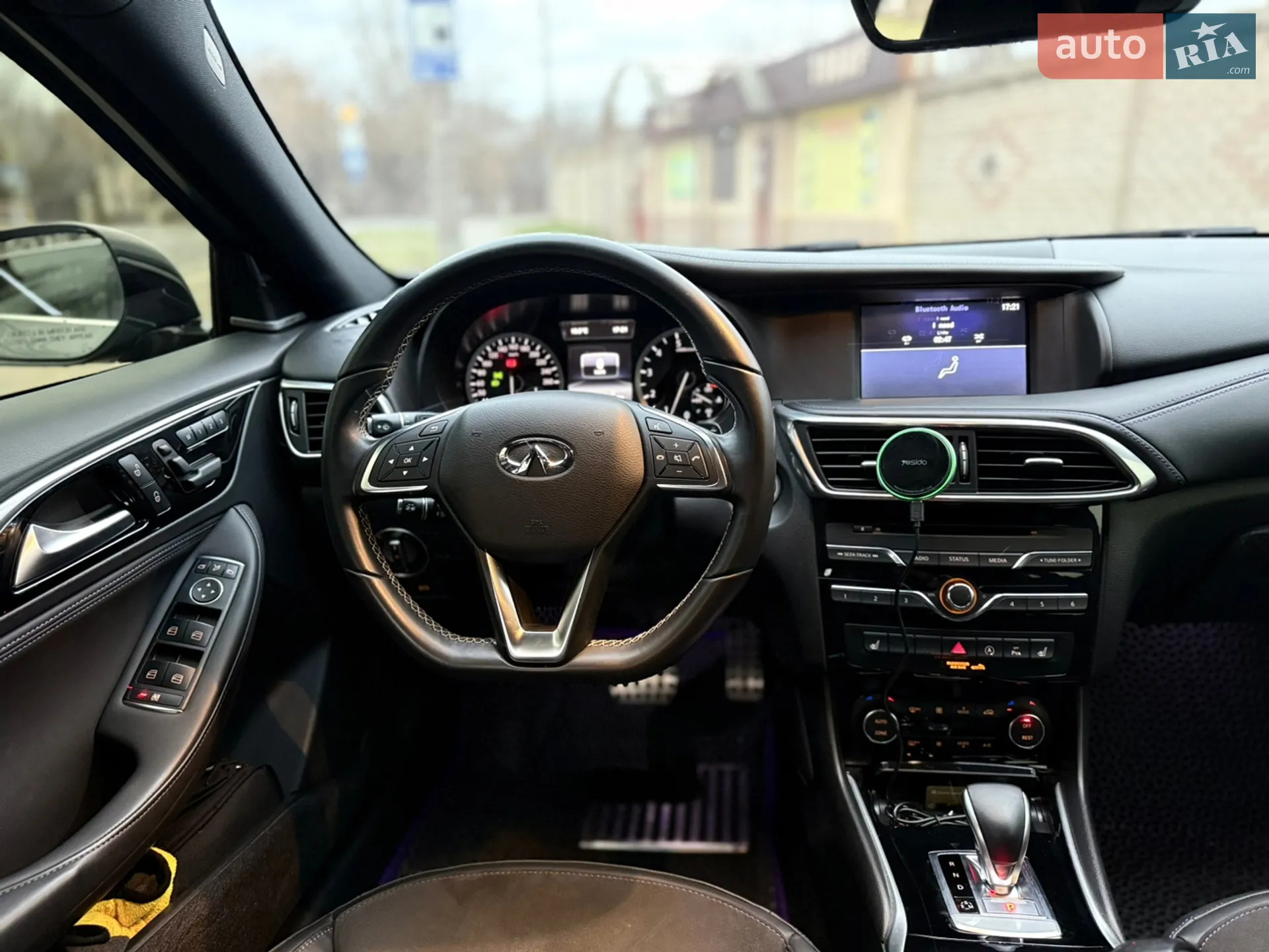 2017 Infiniti Q30 - мініатюра 10