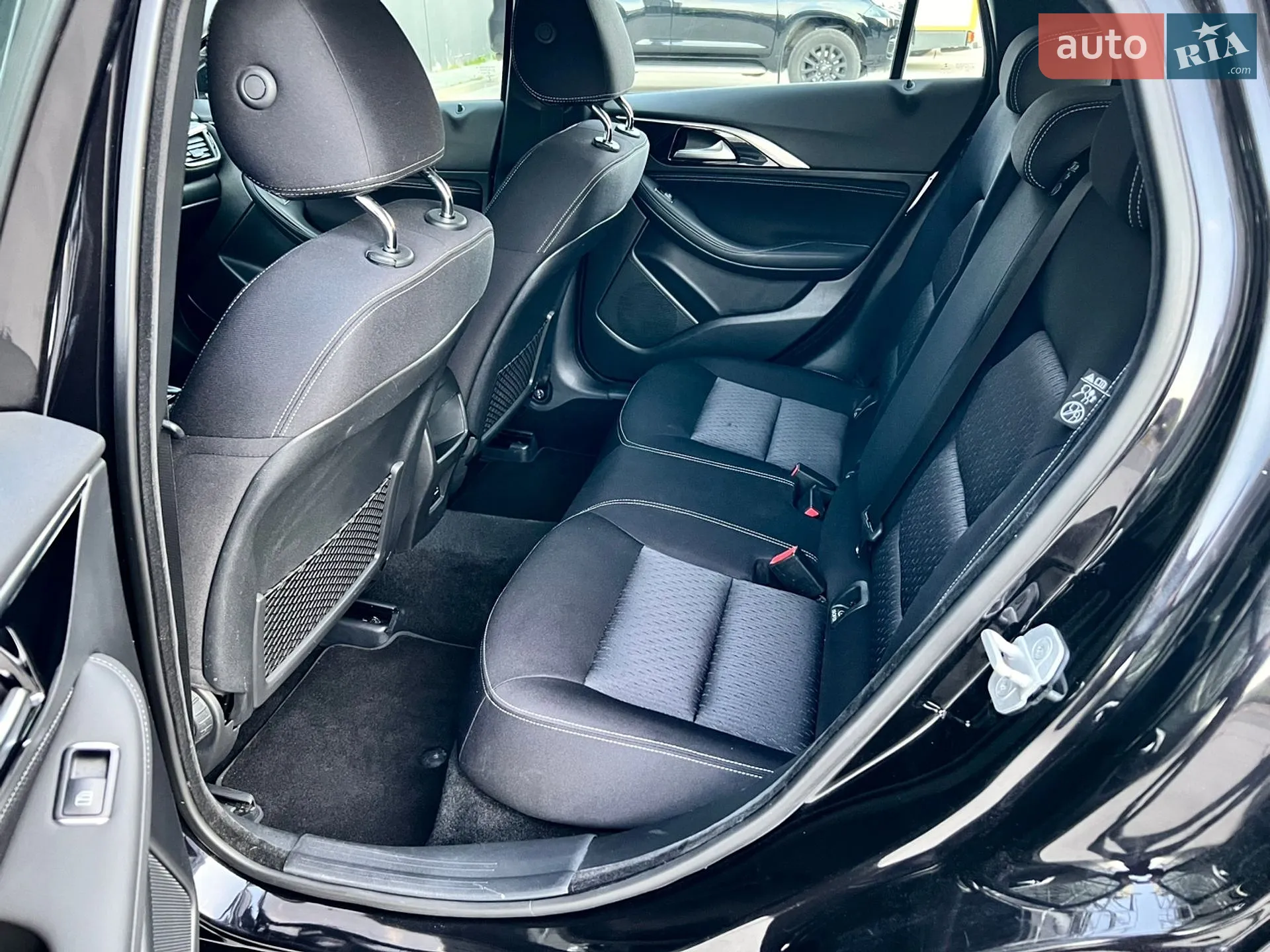 2017 Infiniti Q30 - мініатюра 44