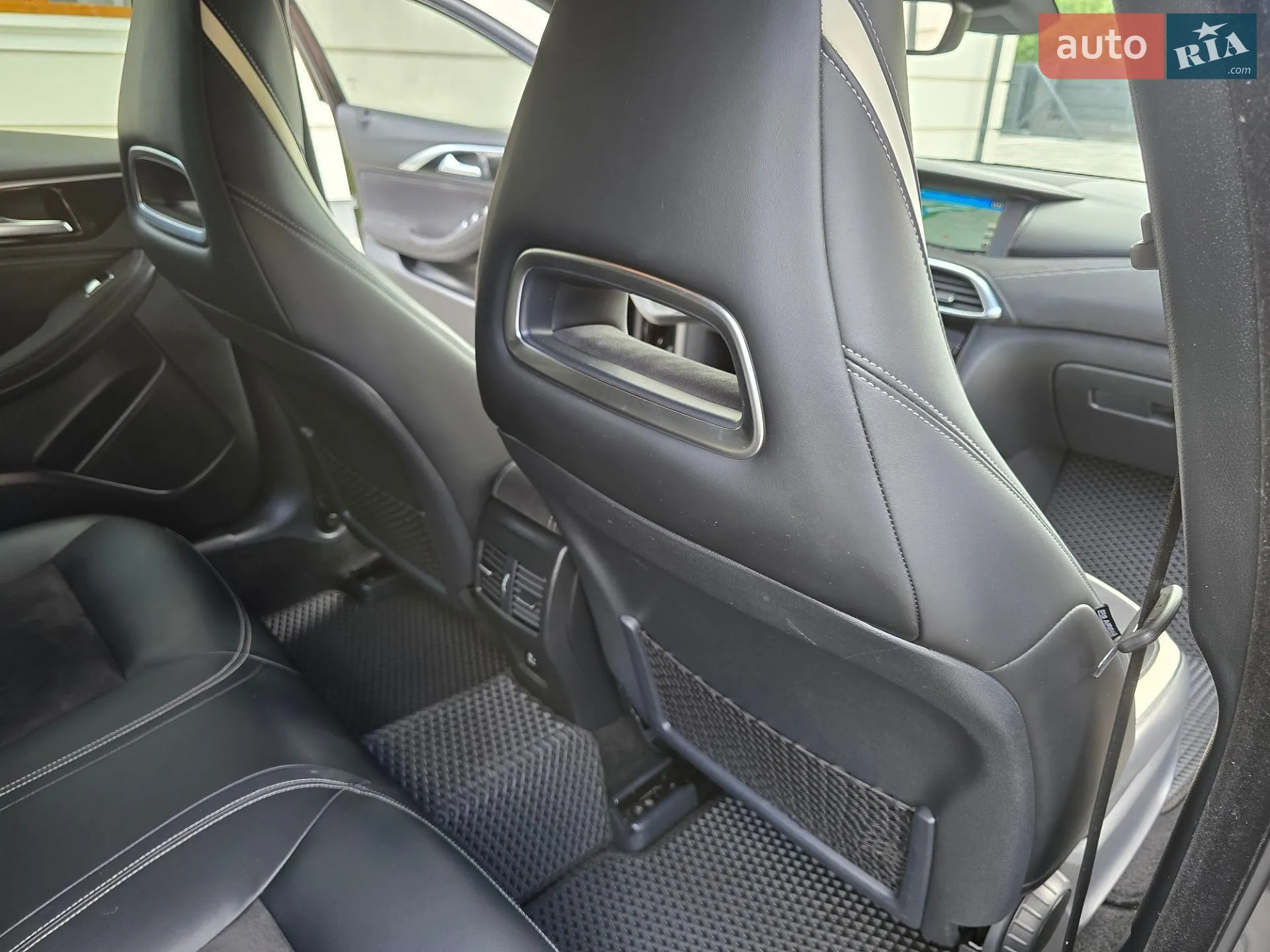 2016 Infiniti Q30 - мініатюра 50