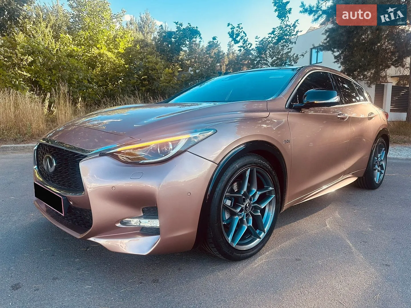 2016 Infiniti Q30 - фото 1