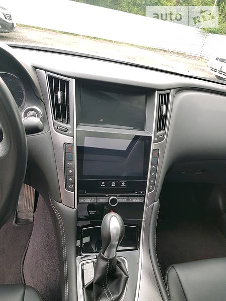 Седан Infiniti Q50 2017 в Києві