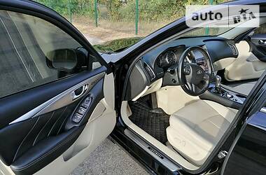 Седан Infiniti Q50 2016 в 