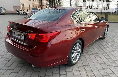 Седан Infiniti Q50 2014 в 