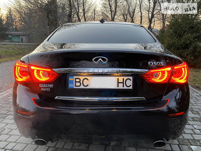 Седан Infiniti Q50 2017 в Львові