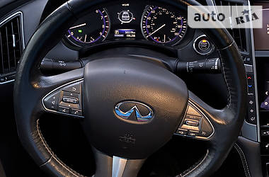 Седан Infiniti Q50 2017 в 