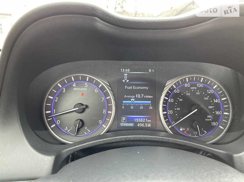 Седан Infiniti Q50 2016 в Романове